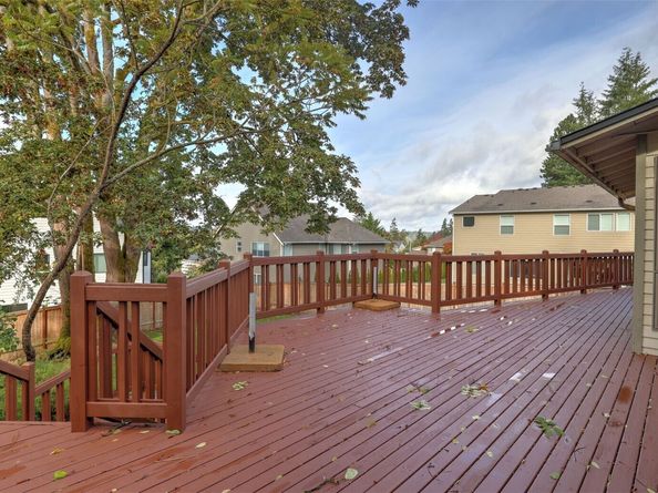 11409 SE May Creek Park Drive, Newcastle WA 98056