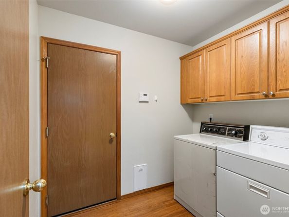1135 NW Windy Beach Lane, Silverdale WA 98383