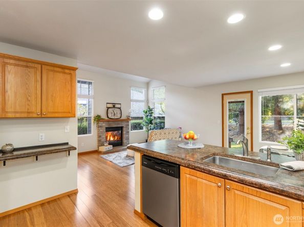 1135 NW Windy Beach Lane, Silverdale WA 98383