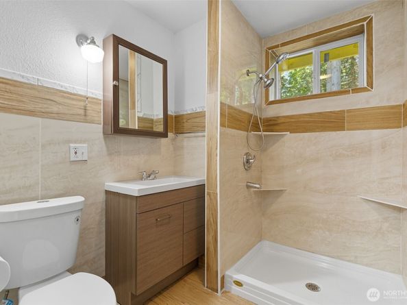 20310 NW Cedar Lane, Poulsbo WA 98370