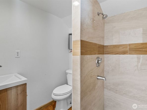 20310 NW Cedar Lane, Poulsbo WA 98370