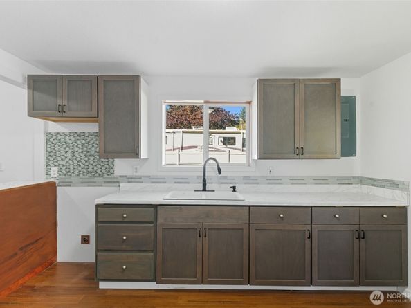 20310 NW Cedar Lane, Poulsbo WA 98370