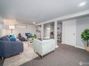 5417 40th Avenue SW, Seattle WA 98136