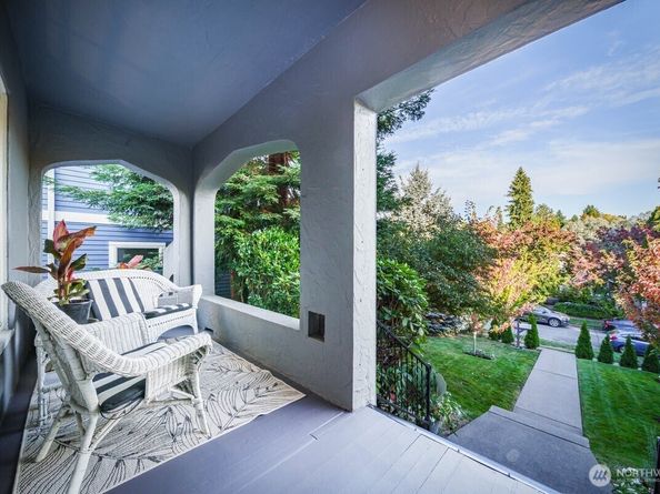 5417 40th Avenue SW, Seattle WA 98136