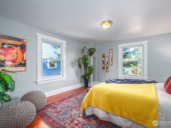 5417 40th Avenue SW, Seattle WA 98136