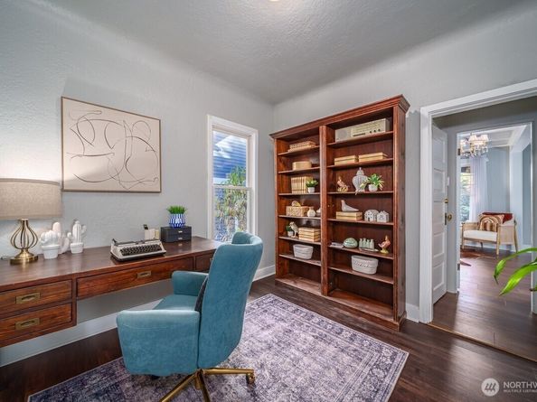 5417 40th Avenue SW, Seattle WA 98136