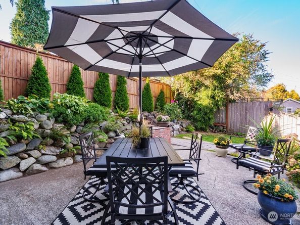 5417 40th Avenue SW, Seattle WA 98136