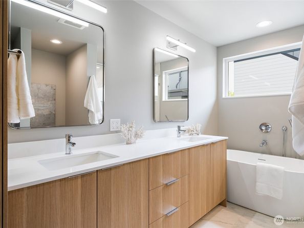 1801 NW 65th Street C, Seattle WA 98117