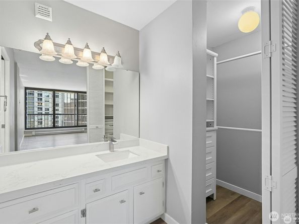 2100 3rd Avenue 1505, Seattle WA 98121