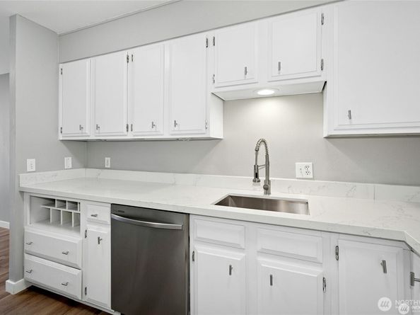 2100 3rd Avenue 1505, Seattle WA 98121