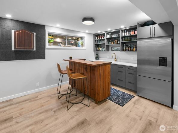 10528 15th Avenue NW, Seattle WA 98177