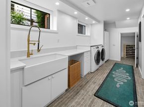 10528 15th Avenue NW, Seattle WA 98177