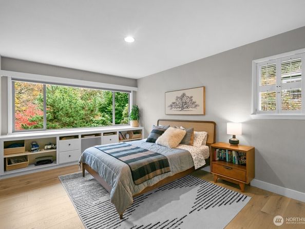 10528 15th Avenue NW, Seattle WA 98177