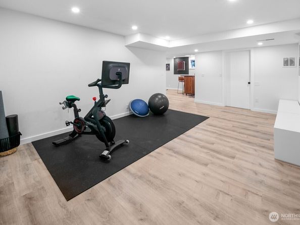 10528 15th Avenue NW, Seattle WA 98177