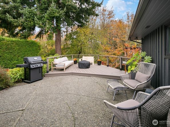 10528 15th Avenue NW, Seattle WA 98177