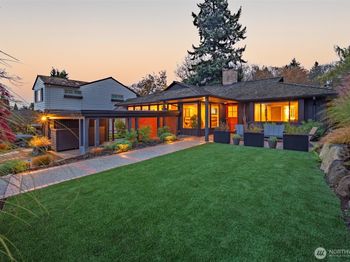 10528 15th Avenue NW