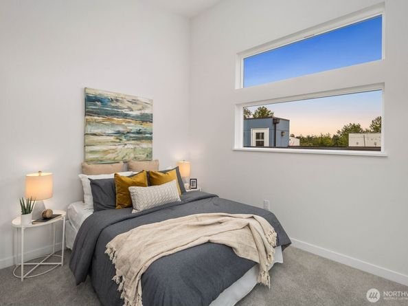 546 S Cloverdale Street B, Seattle WA 98108