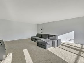 4545 Sand Point Way NE 207, Seattle WA 98105