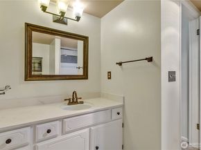 4545 Sand Point Way NE 207, Seattle WA 98105