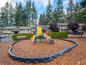 4701 176th Street SW A6, Lynnwood WA 98037