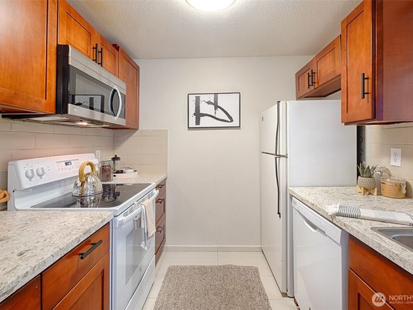 4701 176th Street SW A6, Lynnwood WA 98037