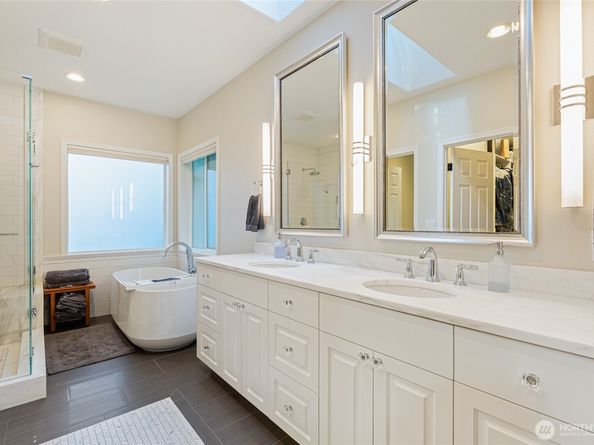 15618 163rd Avenue NE, Woodinville WA 98072