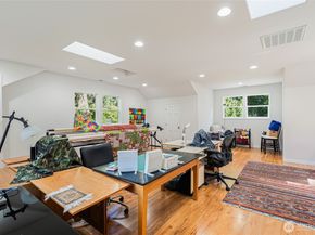 15618 163rd Avenue NE, Woodinville WA 98072