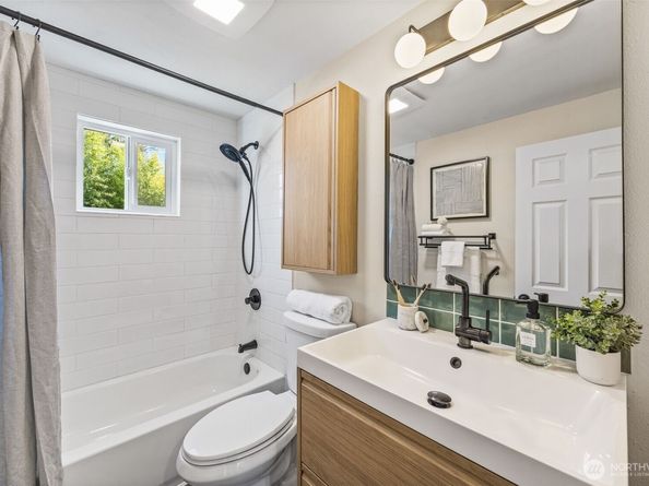 5026 48th Avenue S, Seattle WA 98118