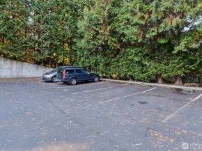 7930 SE 34th Street 513, Mercer Island WA 98040