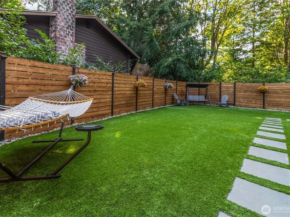 10621 NE 147th Street, Bothell WA 98011
