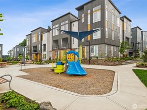 12207 137th Place NE 2602, Redmond WA 98052