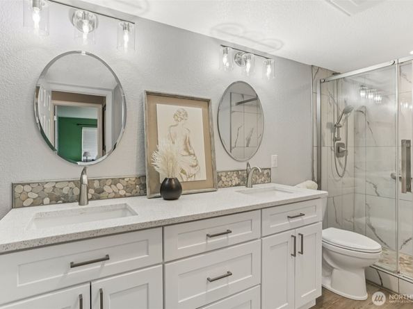 1100 Harrington Ave NE 306, Renton WA 98056