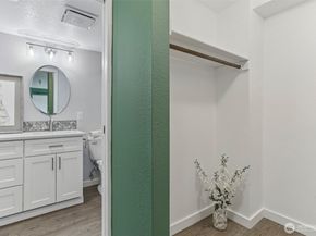 1100 Harrington Ave NE 306, Renton WA 98056