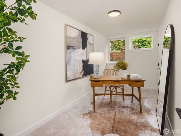 10827 11th Avenue NE, Seattle WA 98125