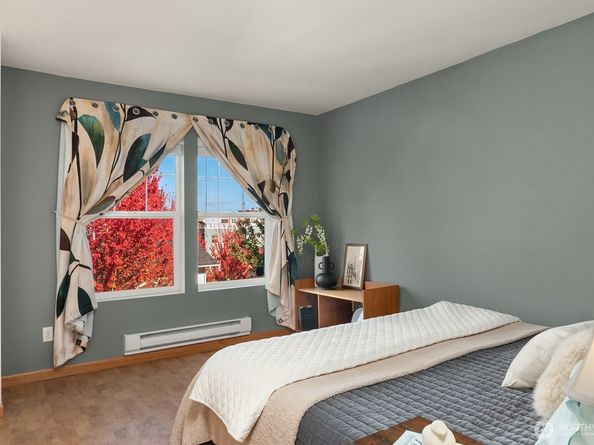 3737 S Holly Park Drive 2, Seattle WA 98118