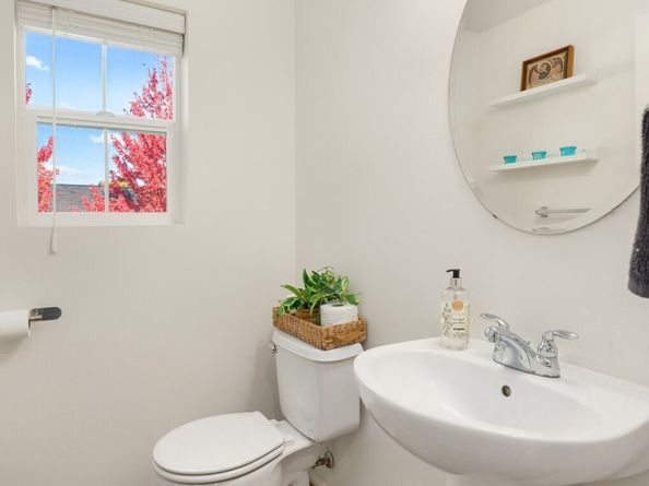 3737 S Holly Park Drive 2, Seattle WA 98118
