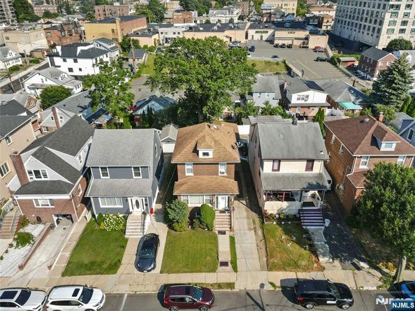 710 Hillside Avenue, Cliffside Park NJ 07010