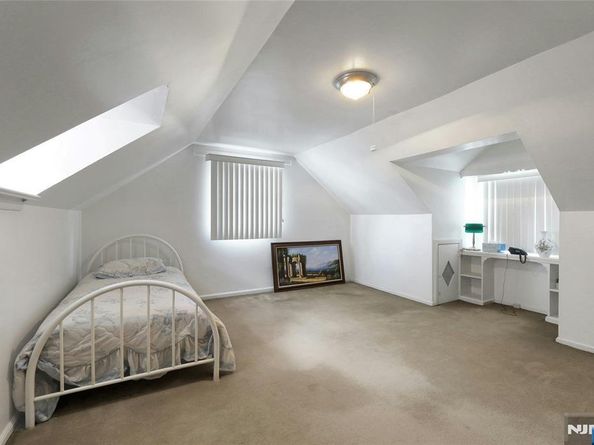 345 Roff Avenue, Palisades Park NJ 07650