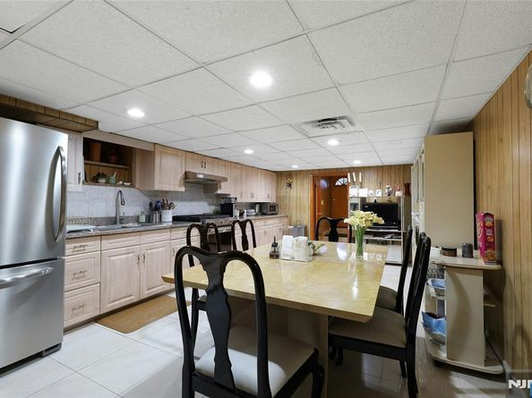 345 Roff Avenue, Palisades Park NJ 07650