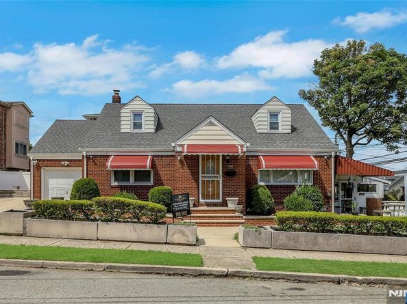 345 Roff Avenue, Palisades Park NJ 07650