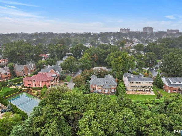 1 Euclid Road, Fort Lee NJ 07024