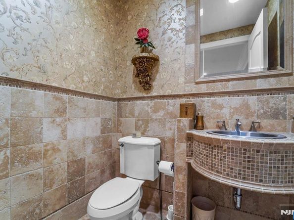 1 Euclid Road, Fort Lee NJ 07024