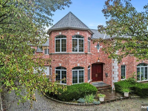 1 Euclid Road, Fort Lee NJ 07024