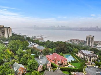 1 Euclid Road