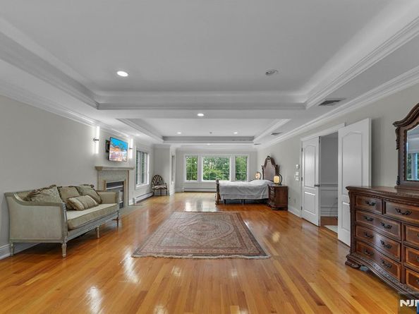 1 Euclid Road, Fort Lee NJ 07024