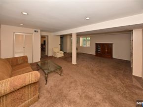 5 Ellington Place, Englewood Cliffs NJ 07632