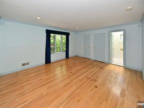 5 Ellington Place, Englewood Cliffs NJ 07632