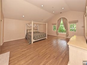 5 Ellington Place, Englewood Cliffs NJ 07632