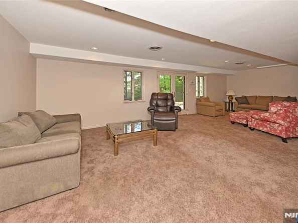5 Ellington Place, Englewood Cliffs NJ 07632