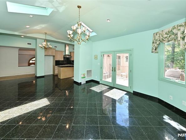 5 Ellington Place, Englewood Cliffs NJ 07632